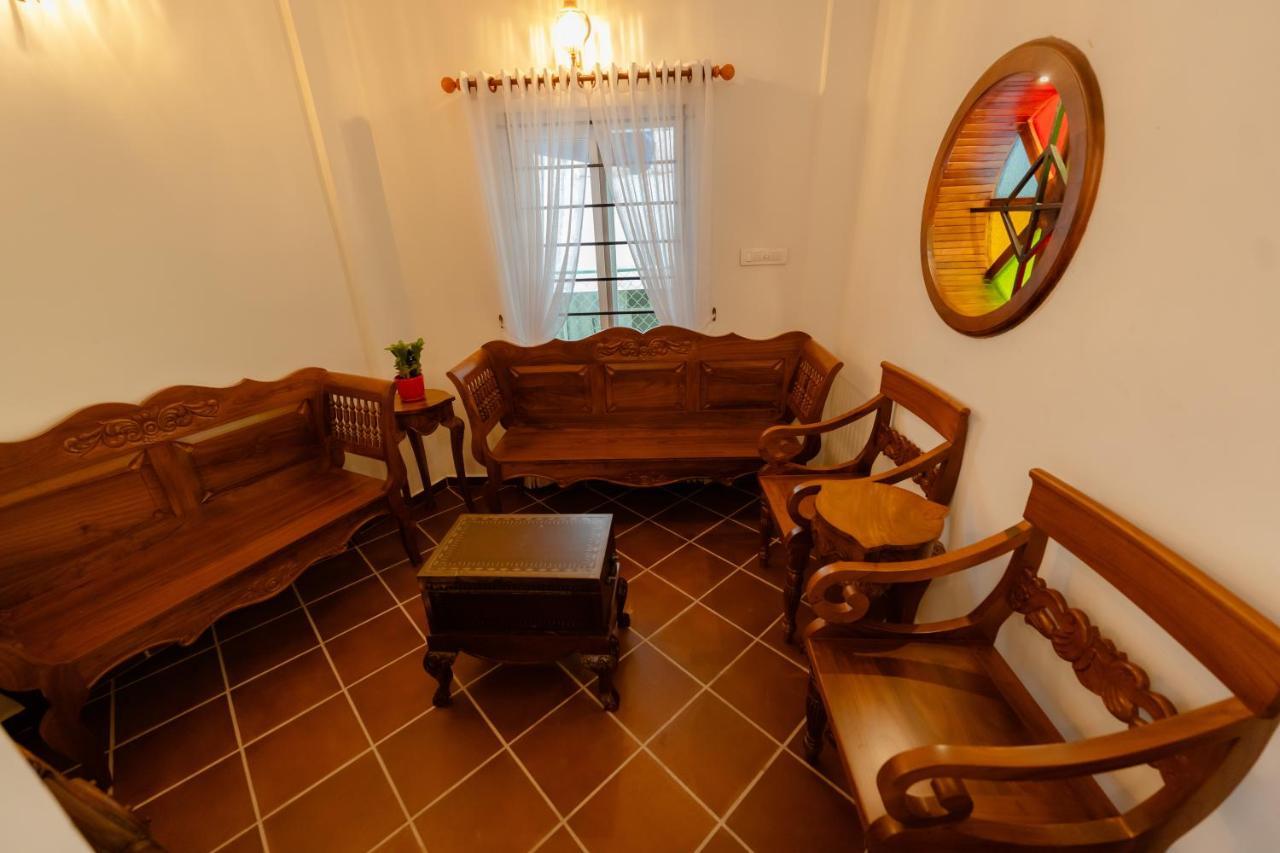 Seacoast Inn Fortkochi Fort Kochi Bagian luar foto